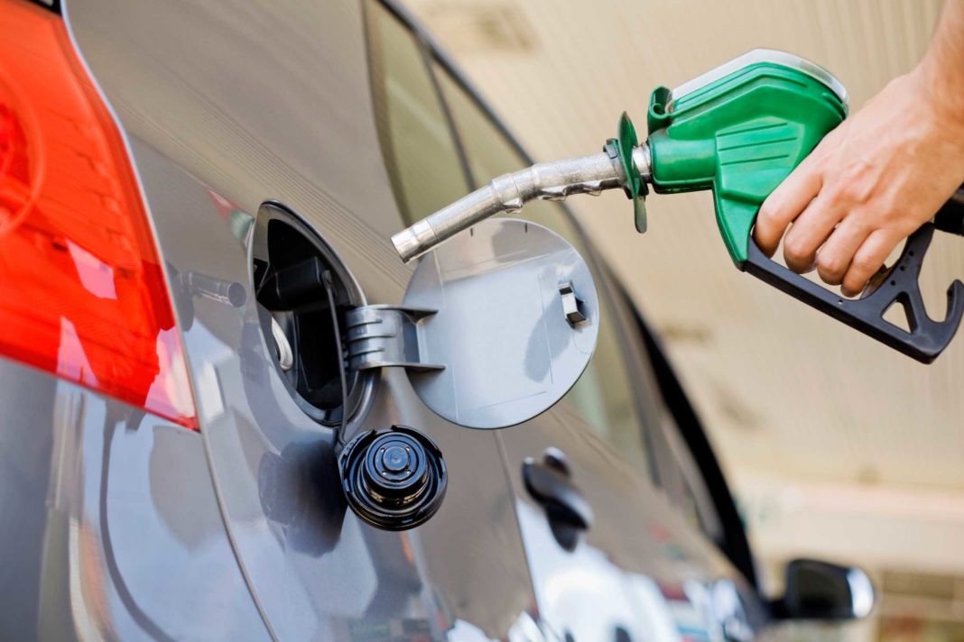 Gasolinas bajan tres pesos y el GLP se seguirá vendiento a RD$118.30