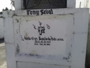Tumba de Tony Seval