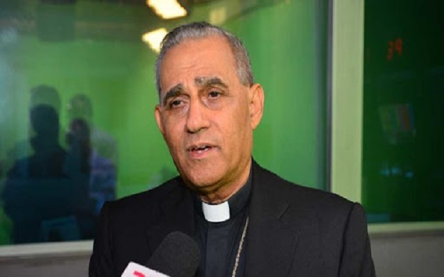 Monseñor Bretón pide Monseñor Freddy Bretón